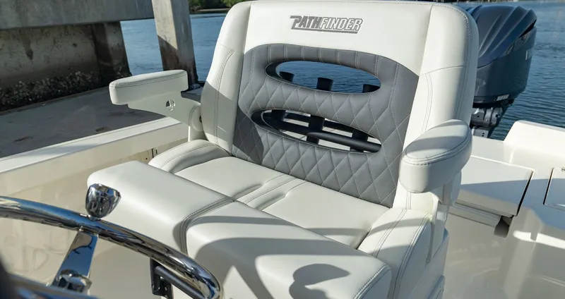 Slide: The Image of Pathfinder 2400 TRS 2027 boat seat with gray upholstery. - 5