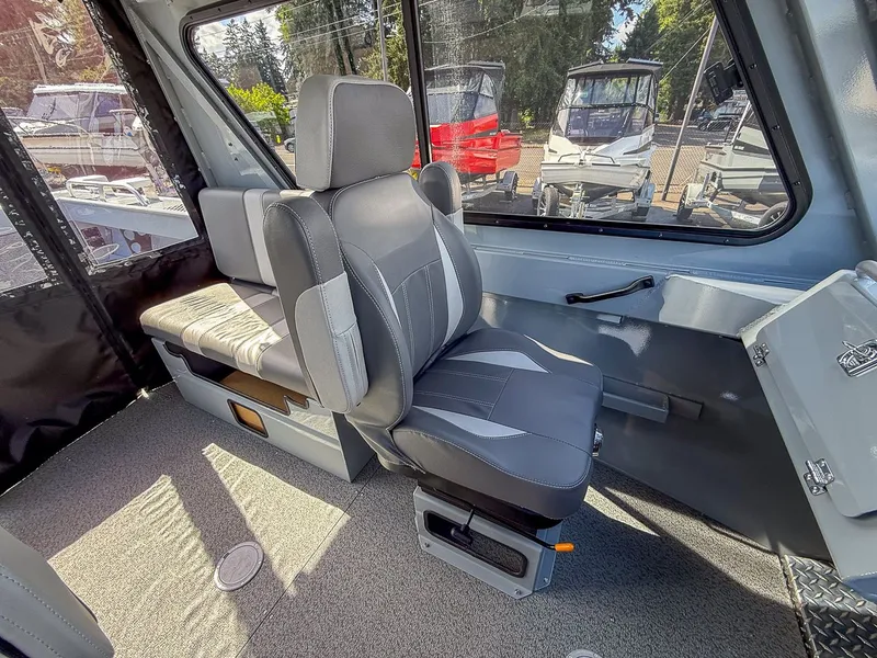 Slide: The Image of Hewescraft 210 Sea Runner ET HT 2026 - 12