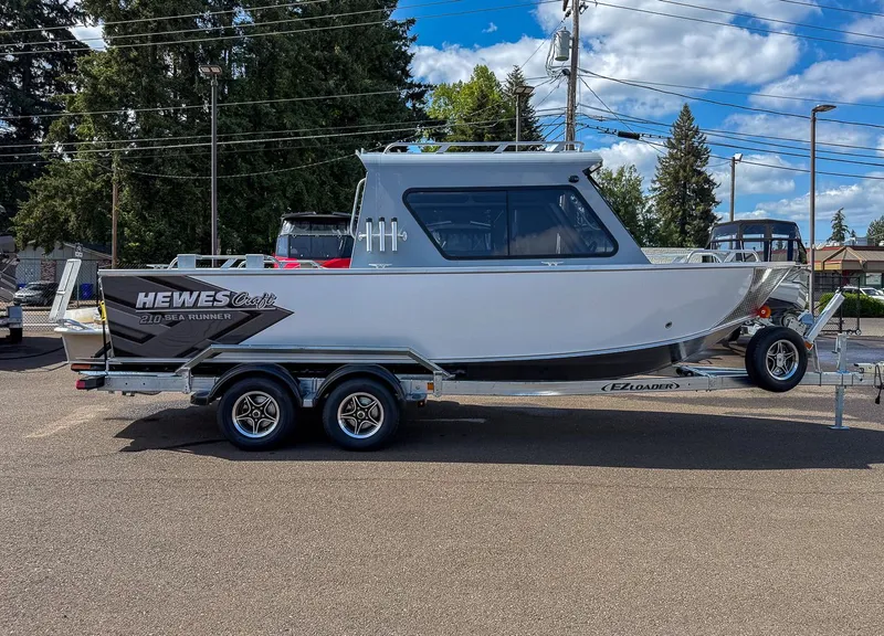Slide: The Image of Hewescraft 210 Sea Runner ET HT 2026 - 2
