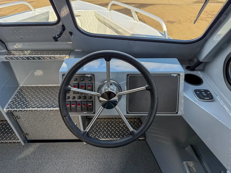 Slide: The Image of Hewescraft 210 Sea Runner ET HT 2026 - 9