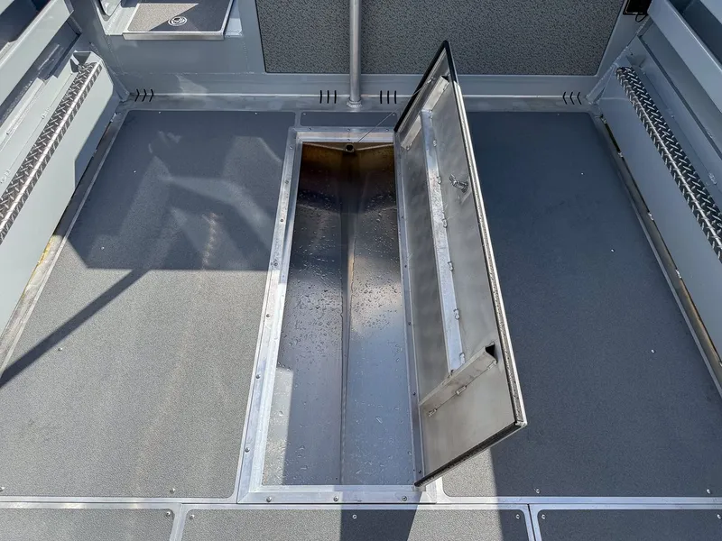 Slide: The Image of Hewescraft 240 Ocean Pro HT 2026 - 19