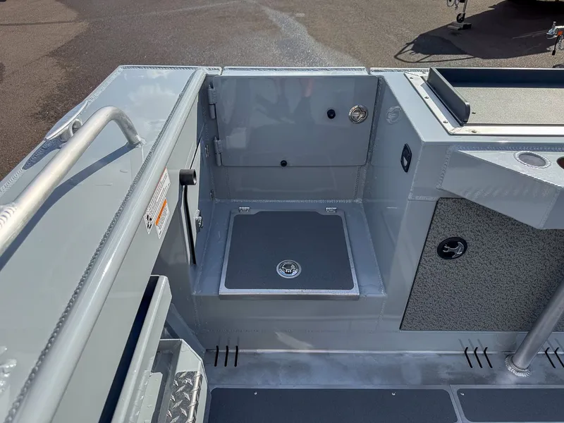 Slide: The Image of Hewescraft 240 Ocean Pro HT 2026 - 21