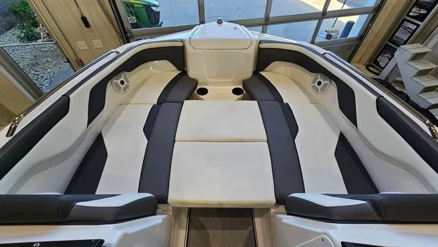 Slide: The Image of Yamaha SX210 2022 - 18