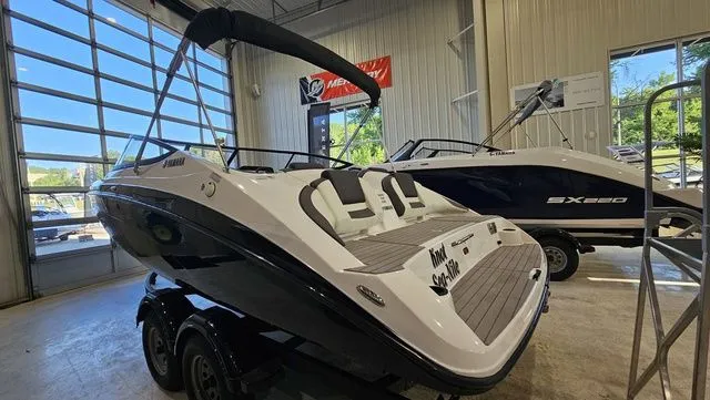 Slide: The Image of Yamaha SX210 2022 - 3