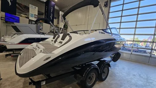 Slide: The Image of Yamaha SX210 2022 - 4