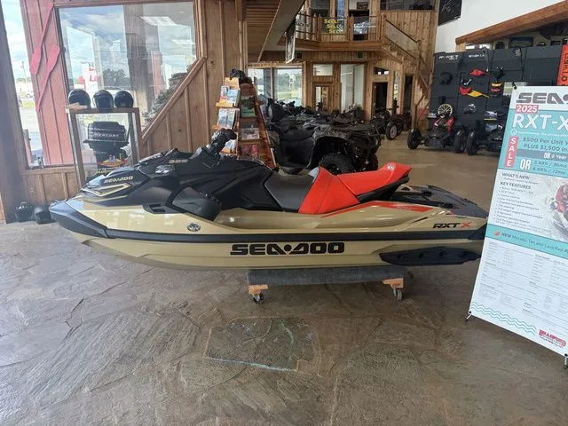 Slide: The Image of Sea-Doo RXT-X 2025 - 19