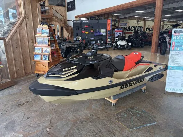 Slide: The Image of Sea-Doo RXT-X 2025 - 20
