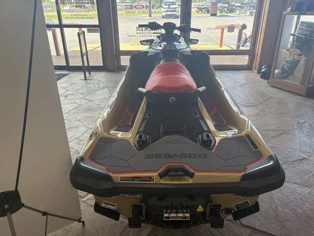 Slide: The Image of Sea-Doo RXT-X 2025 - 3