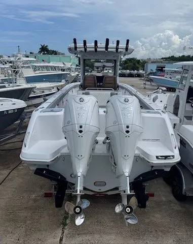 Slide: The Image of Everglades 315 Center Console 2026 - 65