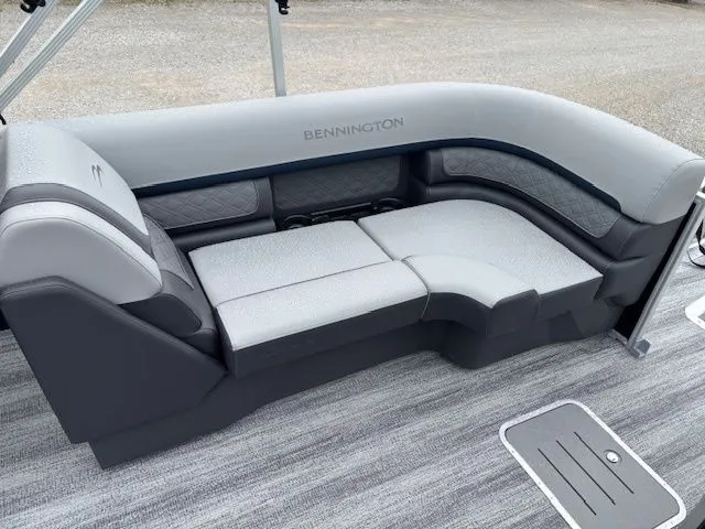 Slide: The Image of Bennington 23 SSR Luxe 2026 - 10