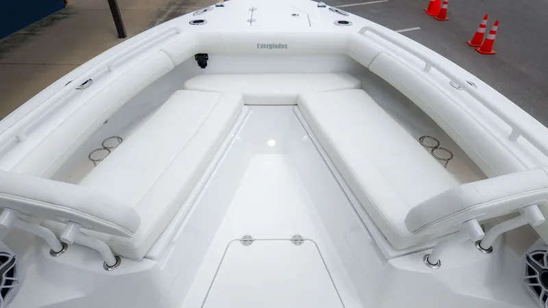 Slide: The Image of Interior view of Everglades 253 Center Console boat, model year 2026. - 12
