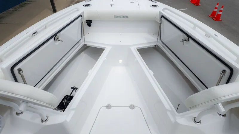 Slide: The Image of Interior view of Everglades 253 Center Console boat, model year 2026. - 13