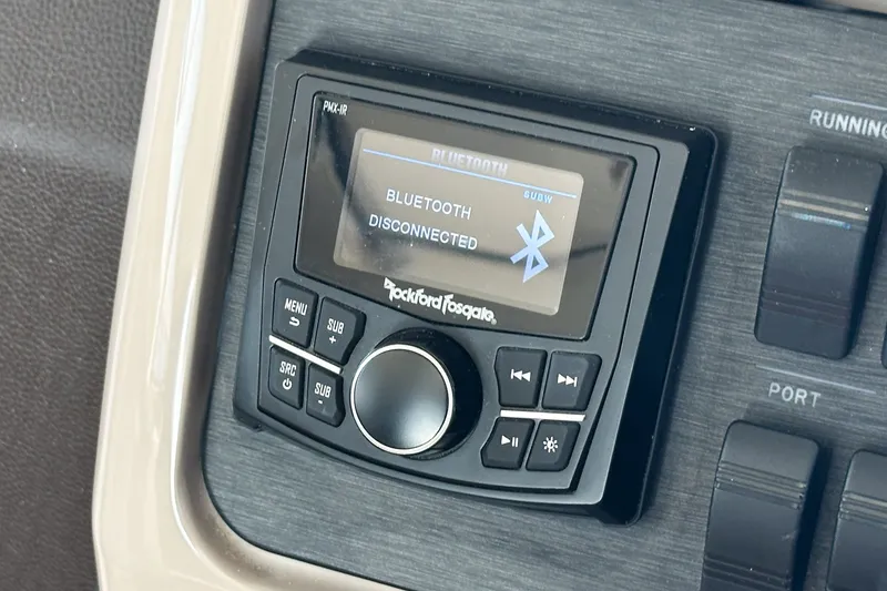 Slide: The Image of Rockford Fosgate Bluetooth stereo system on 2017 Sea Ray Sundancer 400, displaying "Bluetooth Disconnected." - 28