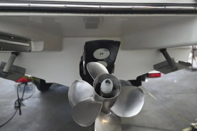 Slide: The Image of Rear view of a 2005 Sea Ray 270 SLX boat propeller and stern details. - 27