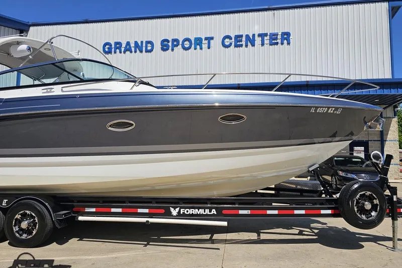 Slide: The Image of 2015 Formula 350 Sun Sport boat on trailer at Grand Sport Center. - 13