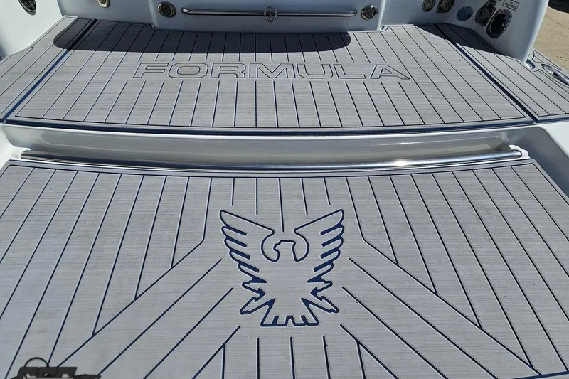 Slide: The Image of 2015 Formula 350 Sun Sport boat deck with logo and eagle design. - 34