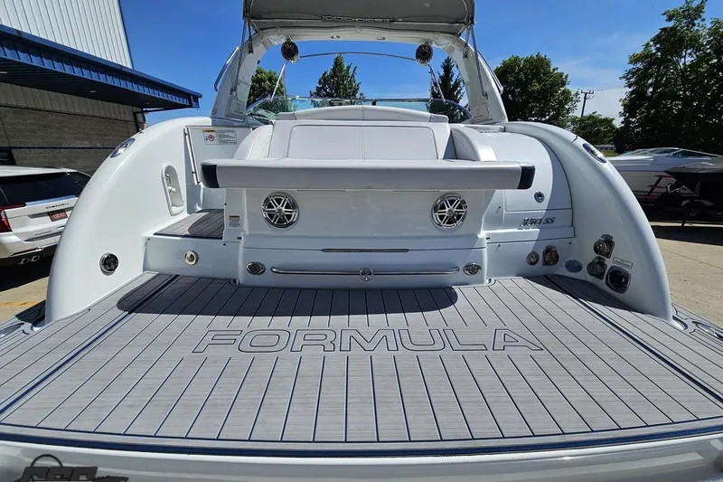 Slide: The Image of 2015 Formula 350 Sun Sport boat with spacious deck and sleek design. - 36