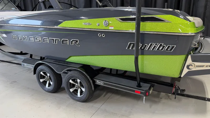 Slide: The Image of Malibu Wakesetter 23 LSV 2014 - 95