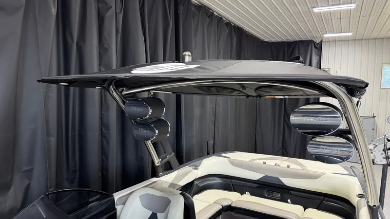 Slide: The Image of Malibu Wakesetter 23 LSV 2014 - 88