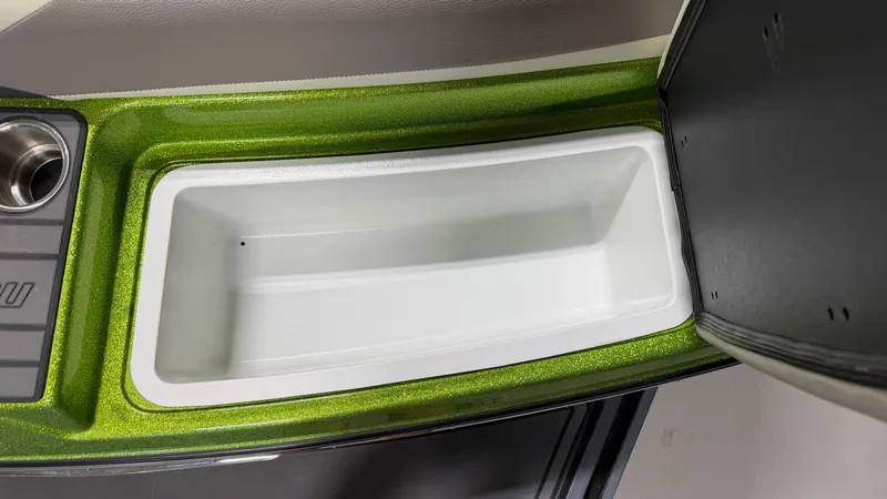 Slide: The Image of Malibu Wakesetter 23 LSV 2014 - 17