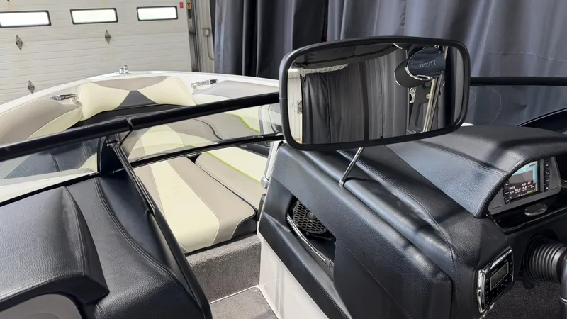 Slide: The Image of Malibu Wakesetter 23 LSV 2014 - 74