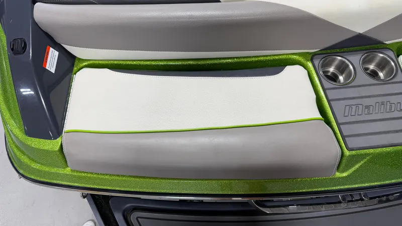 Slide: The Image of Malibu Wakesetter 23 LSV 2014 - 13