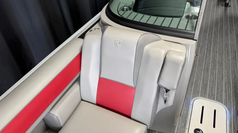 Slide: The Image of Premier 250 Solaris Sport 2024 - 89