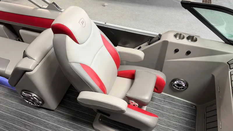 Slide: The Image of Premier 250 Solaris Sport 2024 - 45