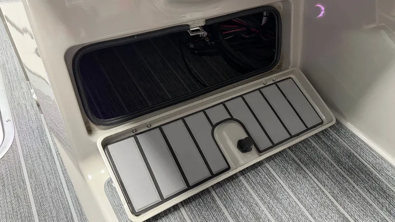 Slide: The Image of Premier 250 Solaris Sport 2024 - 67