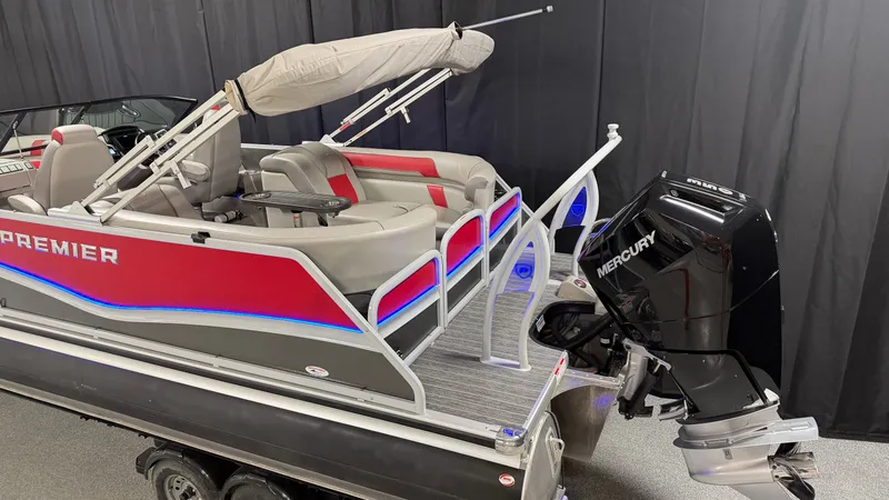 Slide: The Image of Premier 250 Solaris Sport 2024 - 6