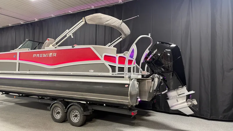 Slide: The Image of Premier 250 Solaris Sport 2024 - 3