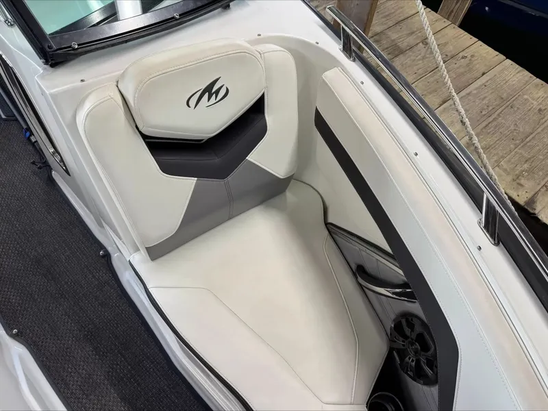 Slide: The Image of Interior of 2016 Monterey 258SS Super Sport with luxurious upholstery. - 14