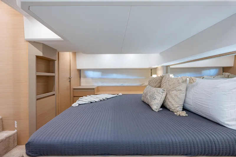 Slide: The Image of Greenline 45 Fly 2022 - 80