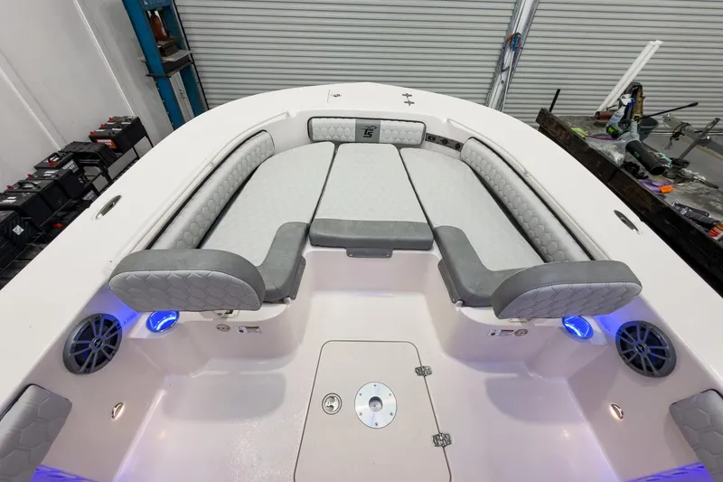 Slide: The Image of Interior view of 2026 Carolina Skiff 24 Ultra Elite boat. - 32