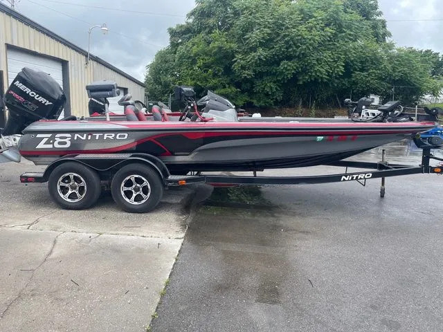 Slide: The Image of 2015 Nitro Z-8 boat on trailer, side view. - 2