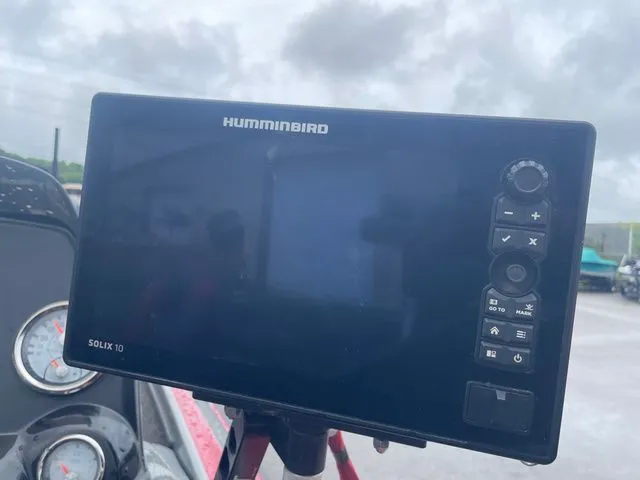 Slide: The Image of Humminbird Solix 10 on Nitro Z-8 boat, 2015 model. - 4