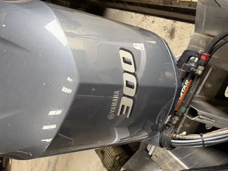 Slide: The Image of Yamaha 300 outboard motor on a 2020 Bennington RSB boat. - 4