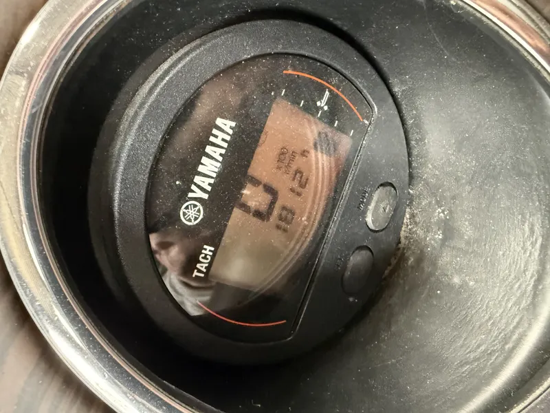 Slide: The Image of Yamaha tachometer in a 2020 Bennington RSB boat. - 9