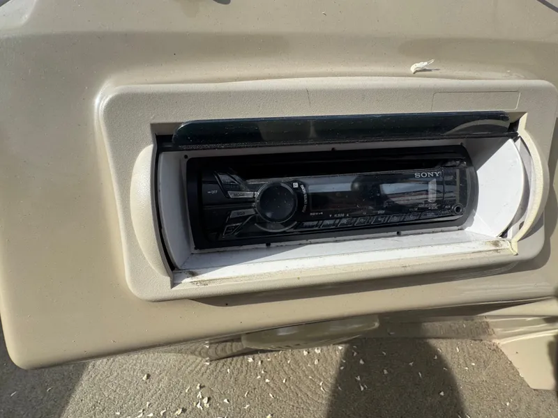 Slide: The Image of Sony car stereo in a 2014 Bennington 20SLM. - 9