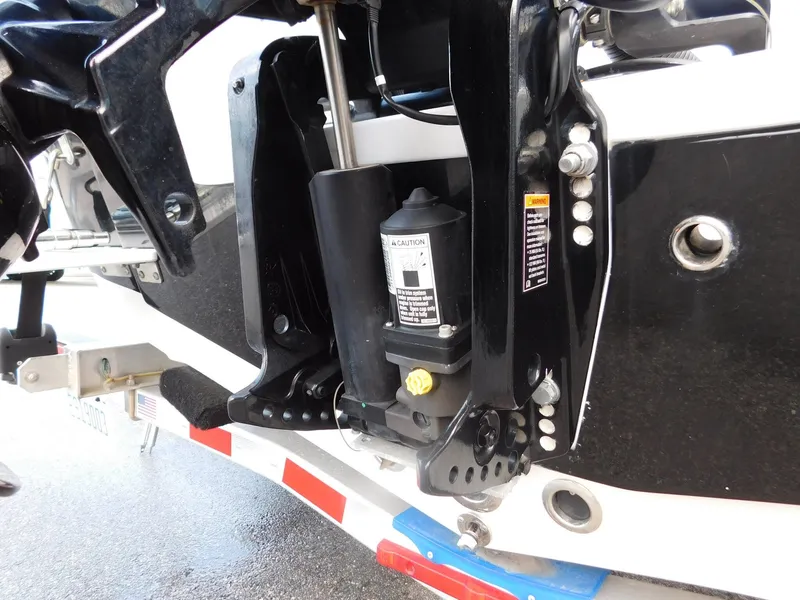 Slide: The Image of Hydraulic system of a 2022 Sea Pro 172 Bay boat. - 17