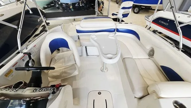 Slide: The Image of Tahoe 215 Xi 2012 - 8