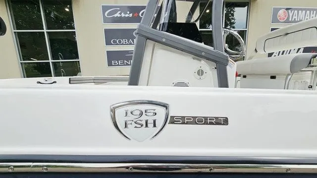 Slide: The Image of Yamaha 195 FSH Sport 2020 - 26