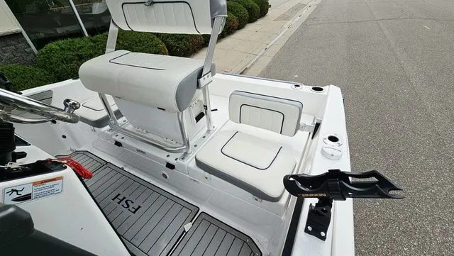 Slide: The Image of Yamaha 195 FSH Sport 2020 - 12