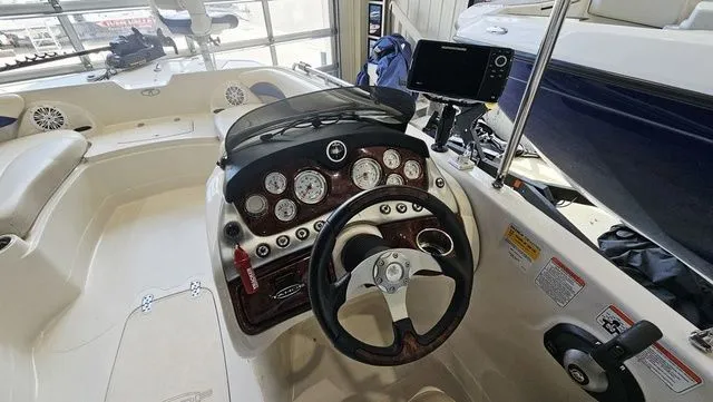 Slide: The Image of Tahoe 215 Xi 2012 - 11