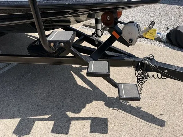 Slide: The Image of Phoenix Bass Boat 920 ProXP 2019 - 11