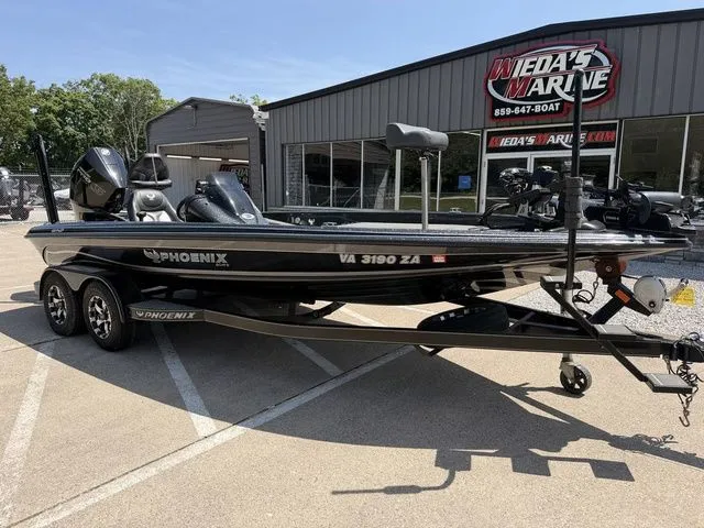 Slide: The Image of Phoenix Bass Boat 920 ProXP 2019 - 12