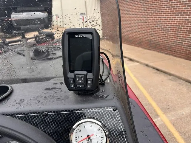 Slide: The Image of Tracker Bass Tracker Classic XL 2024 - 9