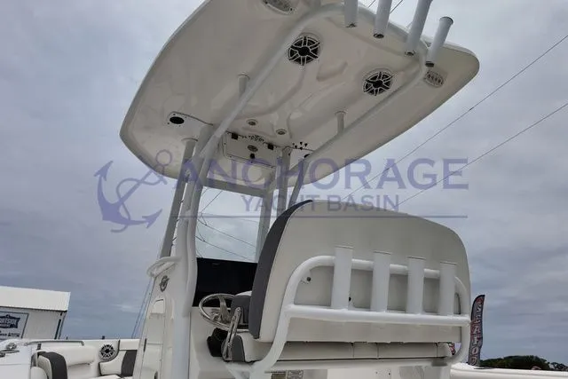 Slide: The Image of Tidewater 232 CC Adventure 2020 - 7