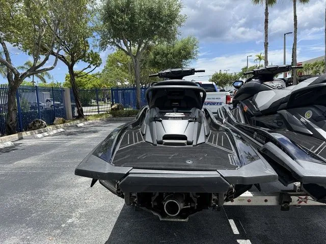 Slide: The Image of Yamaha FX SVHO 2020 - 3
