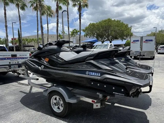 Slide: The Image of Yamaha FX SVHO 2020 - 4
